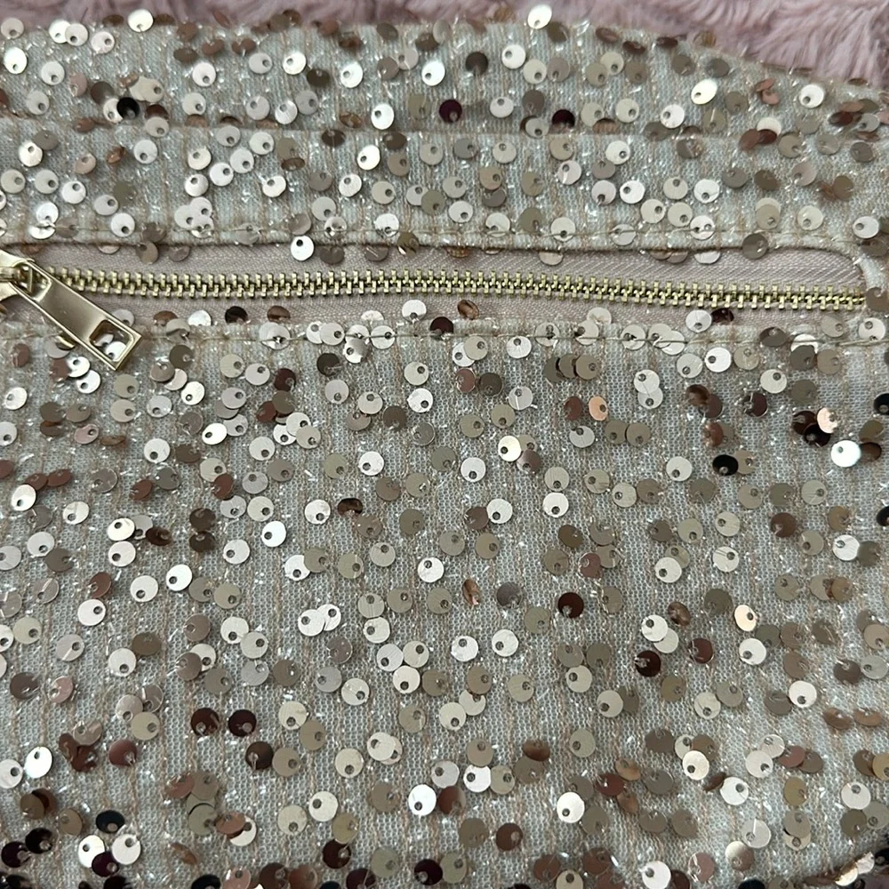 New Crossbody Bag, Fanny Pack with 2 pockets - Picture 3 of 7